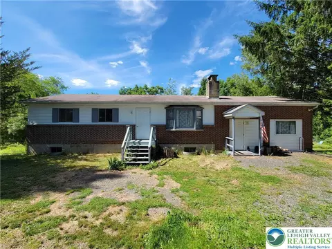 2631 Mountain Rd, Jackson Twp, PA 18360