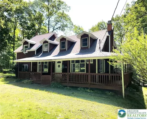 143 Cathleen Dr, East Stroudsburg, PA 18302