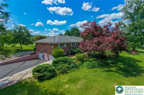 Exterior - 310 Ridge Rd, Phillipsburg, NJ 08865 photo 3 of 14