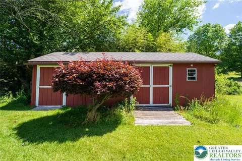 Exterior - 310 Ridge Rd, Phillipsburg, NJ 08865 photo 9 of 14