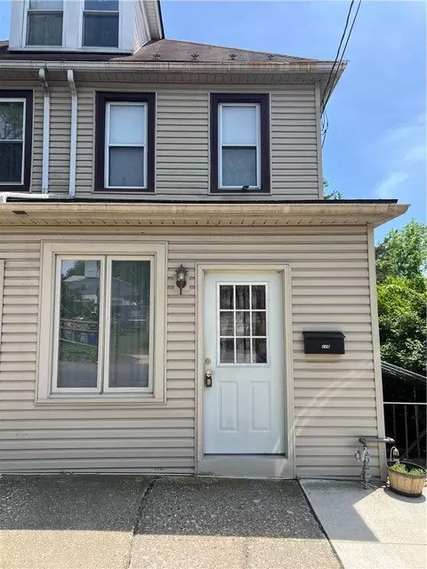 225 E St Joseph St, Easton, PA 18042