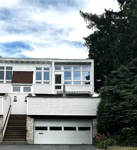 1214 Stanford Rd, Bethlehem, PA 18018
