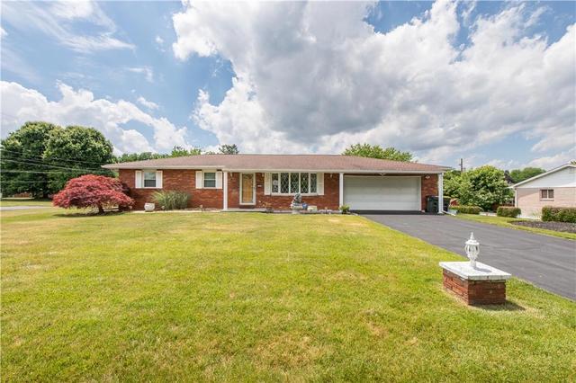 112 Charles Dr, Allentown, PA 18104