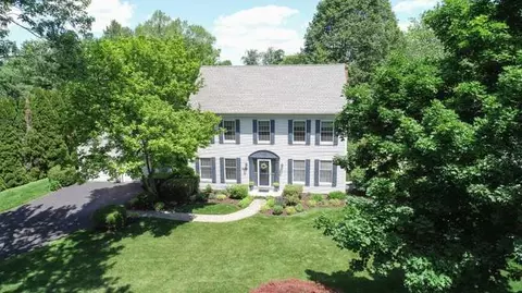3881 Terwood Dr, Doylestown, PA 18902