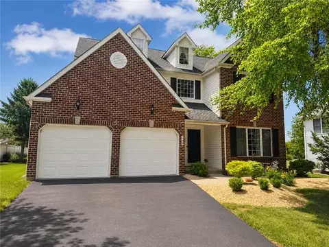 3254 Watermill Dr, Macungie, PA 18062