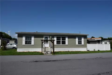 7424 Marquis Dr, Trexlertown, PA 18087