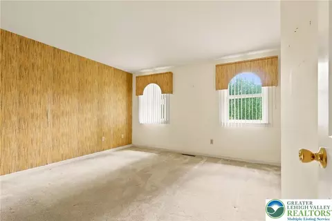Bedroom - 613 E Macada Rd, Bethlehem, PA 18017 photo 2 of 7