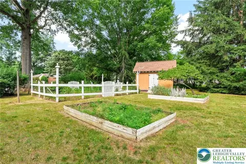 Exterior - 613 E Macada Rd, Bethlehem, PA 18017 photo 7 of 11