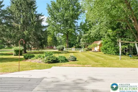 Exterior - 613 E Macada Rd, Bethlehem, PA 18017 photo 3 of 11