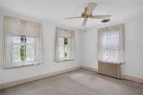 Bedroom - 765 E Macada Rd, Bethlehem, PA 18017 photo 1 of 6