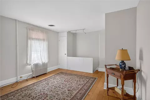 Bedroom - 765 E Macada Rd, Bethlehem, PA 18017 photo 5 of 6