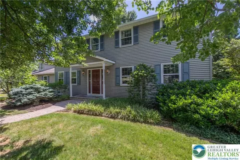 3325 Green Meadow Dr, Bethlehem, PA 18017