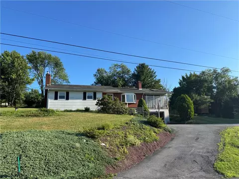 5054 Mill Rd, Schnecksville, PA 18078