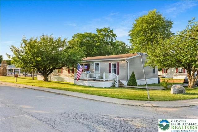 3471 Lil Wolf Dr, Orefield, PA 18069