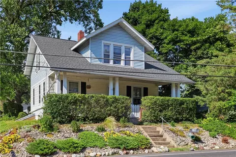 2021 Leithsville Rd, Hellertown, PA 18055