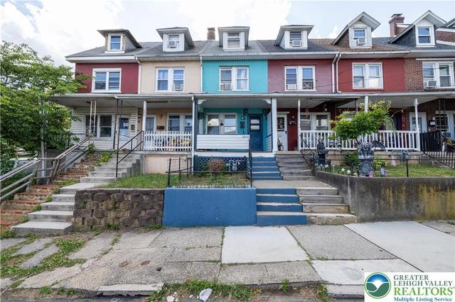 204 Clearfield St, Freemansburg, PA 18017
