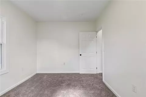 Bedroom - 213 E Raspberry St, Bethlehem, PA 18018 photo 4 of 8