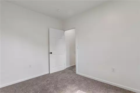 Bedroom - 213 E Raspberry St, Bethlehem, PA 18018 photo 3 of 8