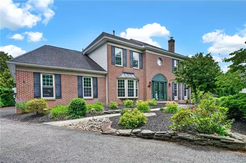 4416 Tracey Ln, Bethlehem, PA 18017
