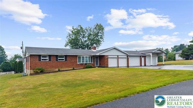 5824 Holiday Dr, Allentown, PA 18104