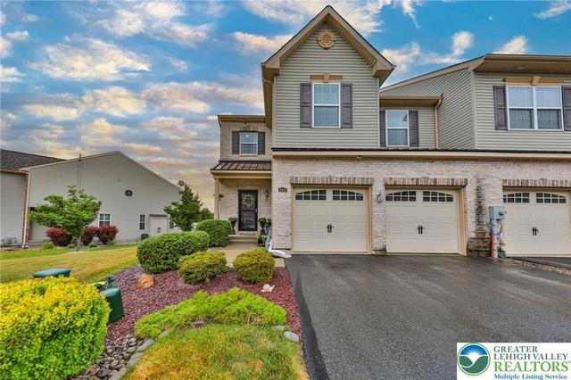 4442 Elmwood Dr, Nazareth, PA 18064