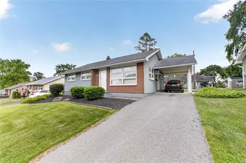 2736 W South St, Allentown, PA 18103