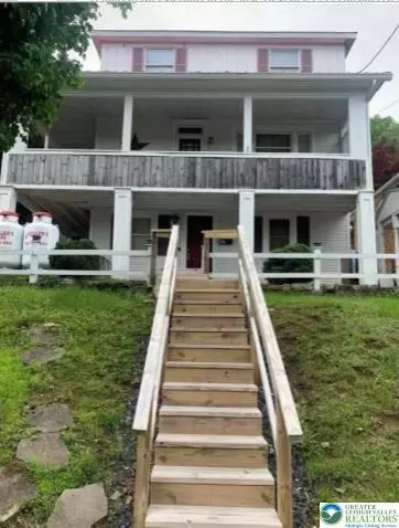421 Railroad St, Nesquehoning, PA 18240