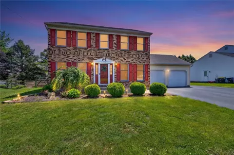 175 E Beil Ave, Nazareth, PA 18064