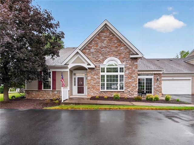 1816 Felicity Ln, Hellertown, PA 18055