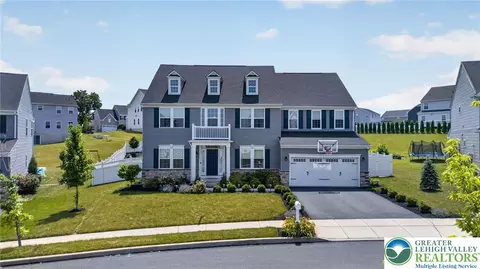 3952 Orth St, Bethlehem, PA 18020