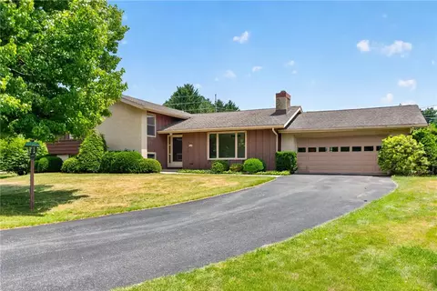 3548 Ironstone Ct, Bethlehem, PA 18020