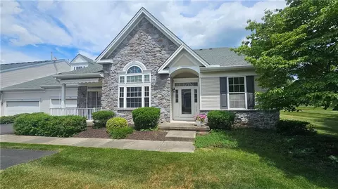 1866 Gregory Pl, Hellertown, PA 18055 photo 2