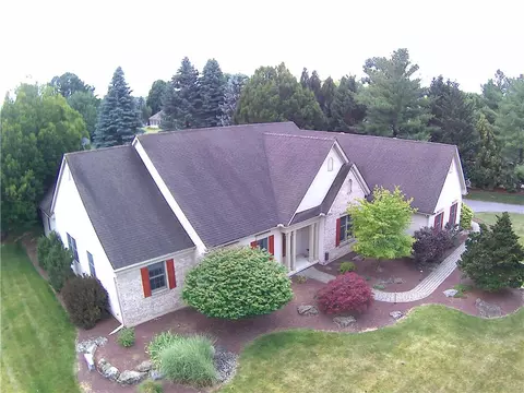 1005 Buckingham Dr, Allentown, PA 18103