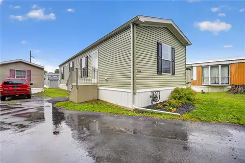 7458 Continental Cir, Trexlertown, PA 18087