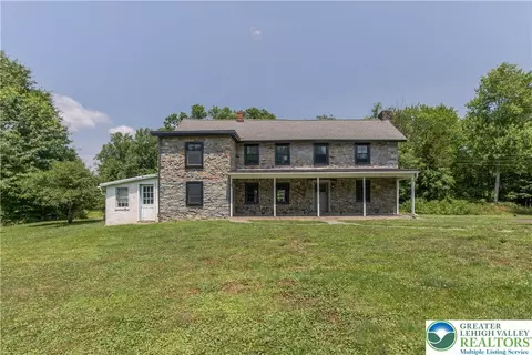 1350 Old Plains Rd, Milford Twp, PA 18073