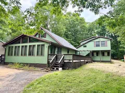 102 Indian Trl, Jim Thorpe, PA 18229