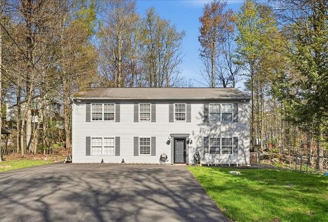 2731 Bonnyview Ln, Coolbaugh Twp, PA 18466
