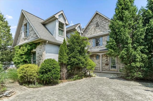 8247 Hensingersville Rd, Alburtis, PA 18011