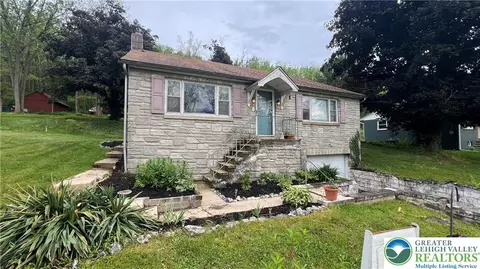 1644 Moselem Spgs, Hamburg, PA 19526