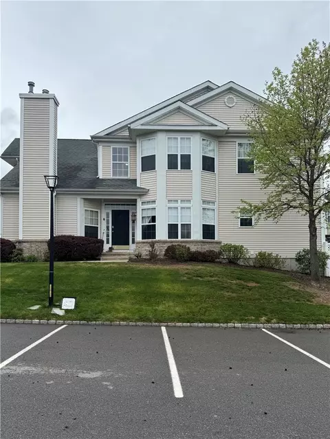 131 Olympic Way, Williams Twp, PA 18042
