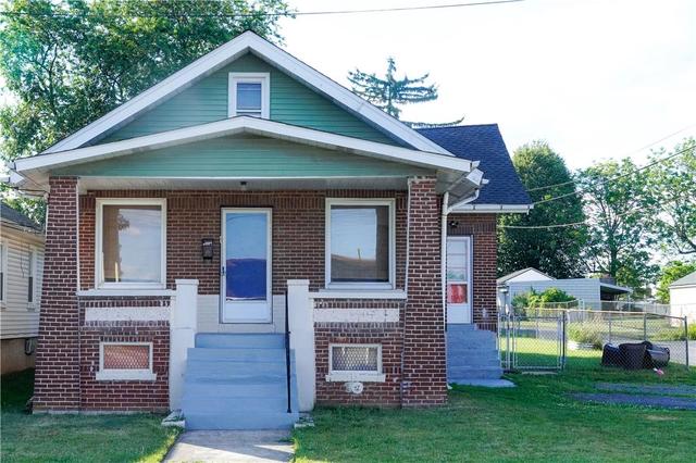 870 Chestnut St, Coplay, PA 18037