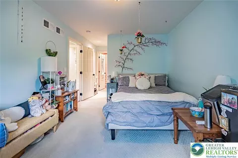 Bedroom - 2061 Forge Run, Bethlehem, PA 18015 photo 2 of 4