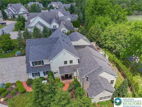 View/Area - 2061 Forge Run, Bethlehem, PA 18015 photo 2 of 3