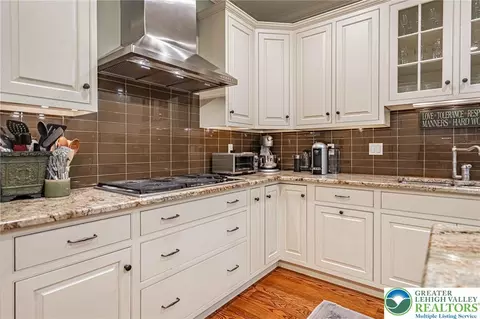 Kitchen - 2061 Forge Run, Bethlehem, PA 18015 photo 2 of 3