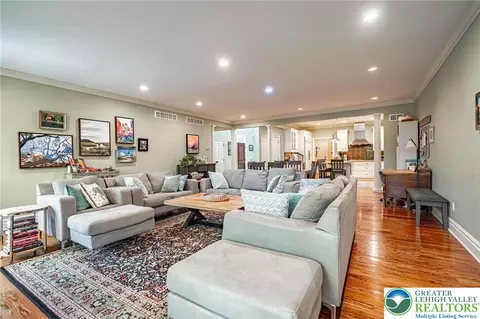 Living - 2061 Forge Run, Bethlehem, PA 18015 photo 2 of 3
