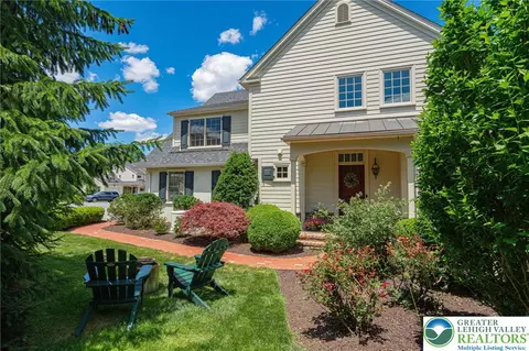 2061 Forge Run, Bethlehem, PA 18015
