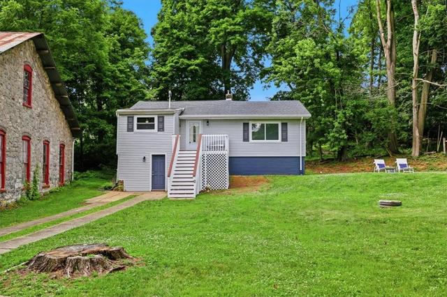 7 Haymont St, Palmer Township, PA 18045