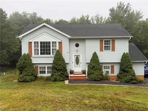209 Center Dr, Blakeslee, PA 18610