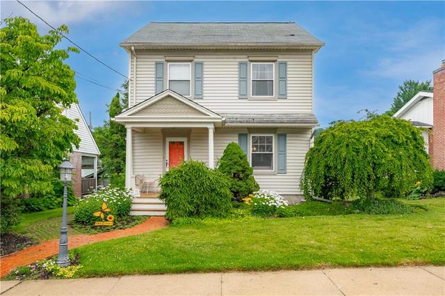 107 N Green St, Nazareth, PA 18064