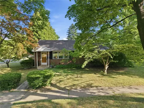 2726 W Livingston St, Allentown, PA 18104